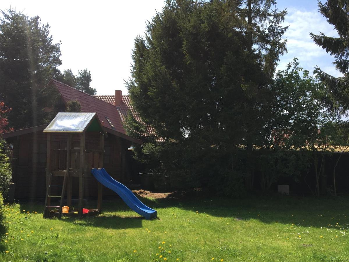 Trollhus - Grosses Familienfreundliches Ferienhaus Born Eksteriør billede