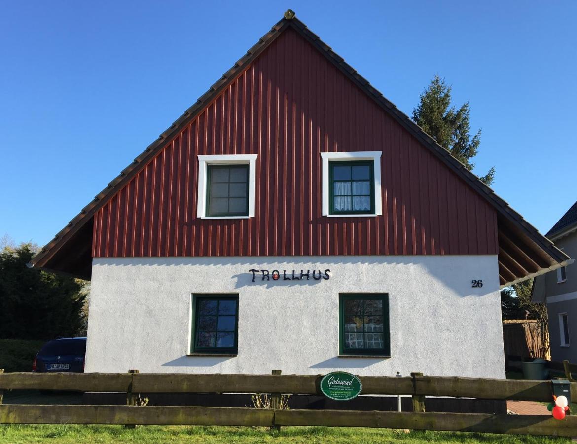 Trollhus - Grosses Familienfreundliches Ferienhaus Born Eksteriør billede